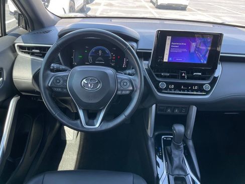 Used 2023 Toyota Corolla Cross XSE w/ Convenience Package image 11