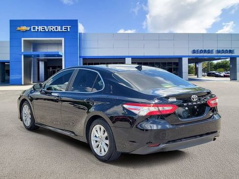 Used 2020 Toyota Camry LE FWD image 3