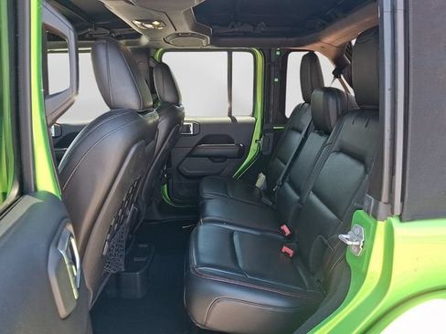 Used 2019 Jeep Wrangler Unlimited Rubicon AWD/4WD image 12