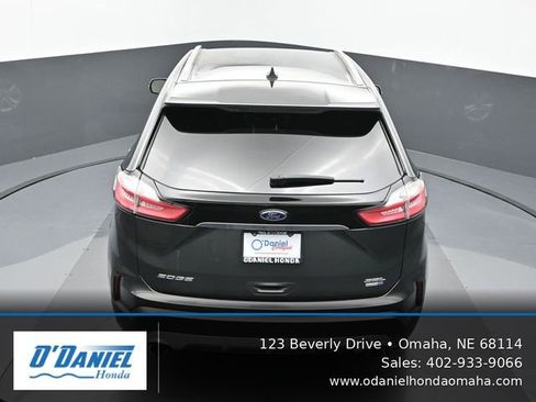 Used 2019 Ford Edge SEL w/ Equipment Group 201A AWD/4WD image 17