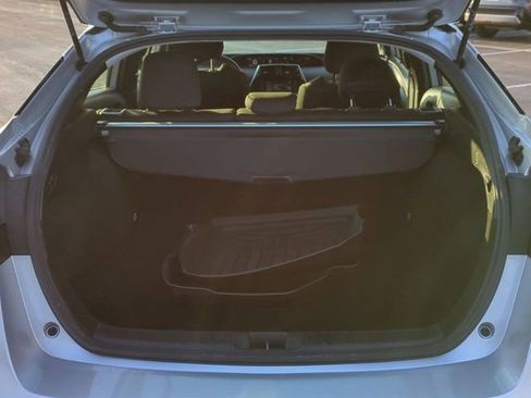 Certified 2022 Toyota Prius LE image 15
