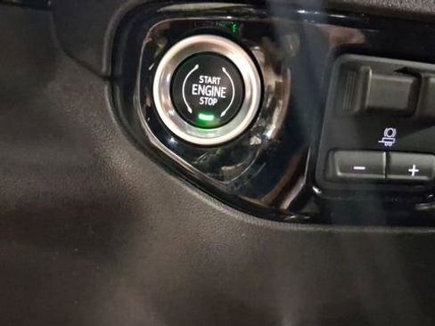 Used 2023 Chevrolet Silverado 1500 RST image 30