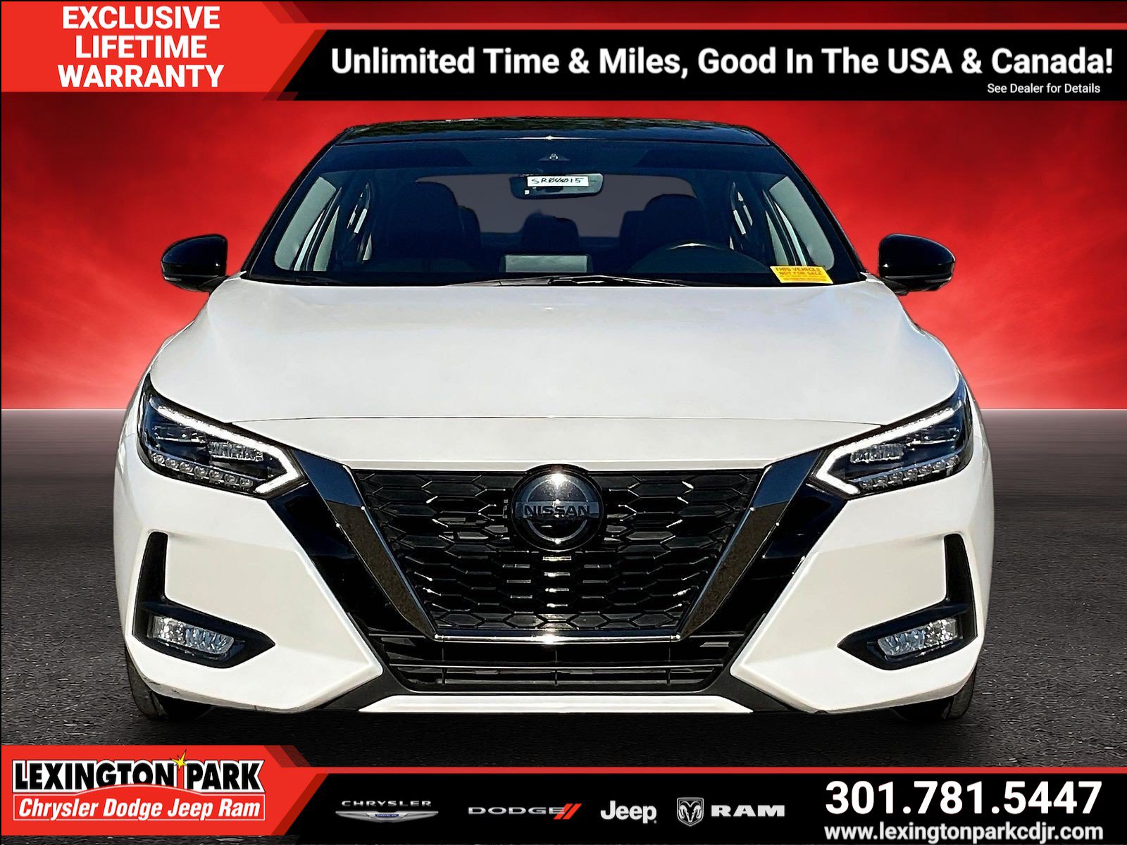 Used 2023 Nissan Sentra SR w/ SR Premium Package FWD image 2
