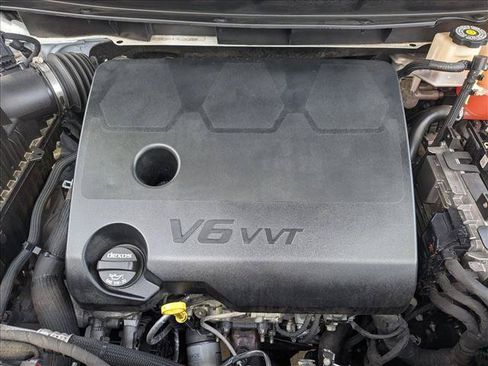 Used 2022 Chevrolet Traverse LT AWD/4WD image 22