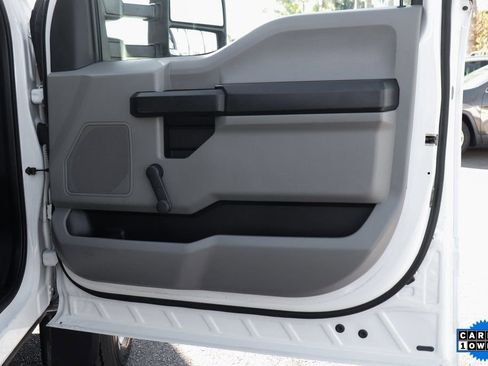 Used 2019 Ford F550 2WD Regular Cab Super Duty image 30