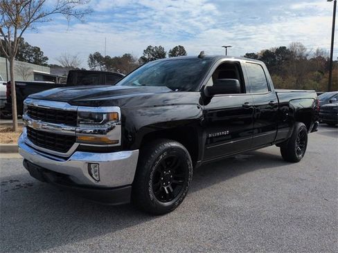 Used 2018 Chevrolet Silverado 1500 LT w/ All Star Edition image 7