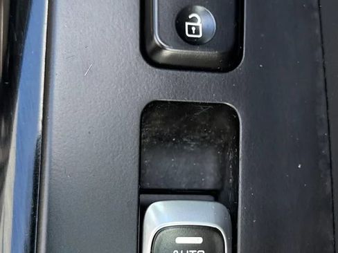 Used 2018 Kia Soul ! w/ Tech Package FWD image 35