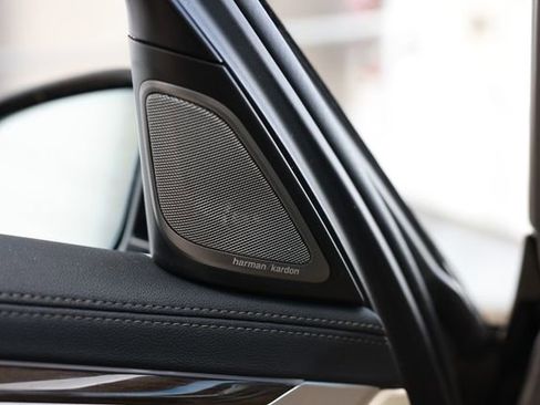 Used 2018 BMW 740i image 54