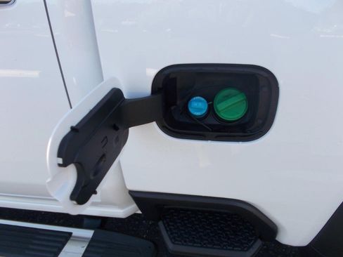 New 2026 GMC Sierra 2500 Denali image 9