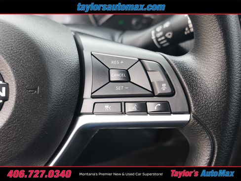 Used 2024 Nissan Kicks SV image 17