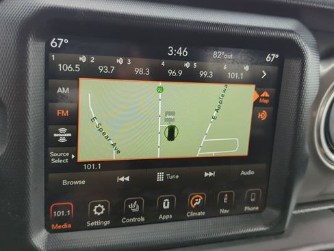 Used 2019 Jeep Wrangler Unlimited Sahara w/ Uconnect 4C Nav & Sound Group AWD/4WD image 25