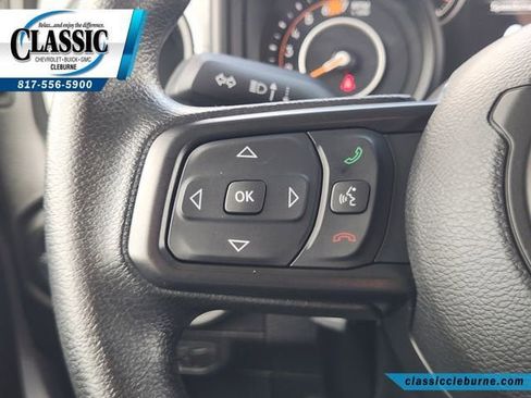 Used 2025 Jeep Wrangler Sport AWD/4WD image 27