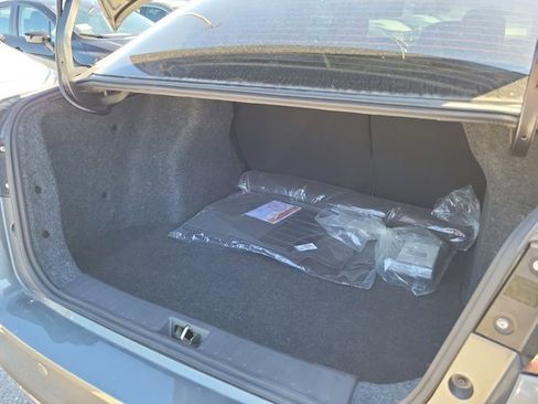 New 2025 Nissan Versa SR image 5