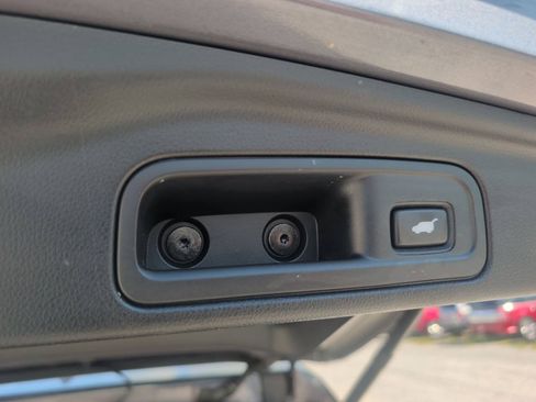 Used 2016 Honda Pilot Touring image 19