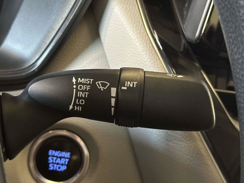 Used 2022 Toyota Corolla LE w/ LE Convenience Package FWD image 23