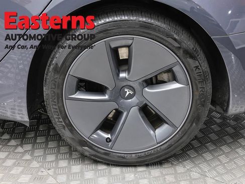 Used 2023 Tesla Model 3 Standard Range RWD image 8