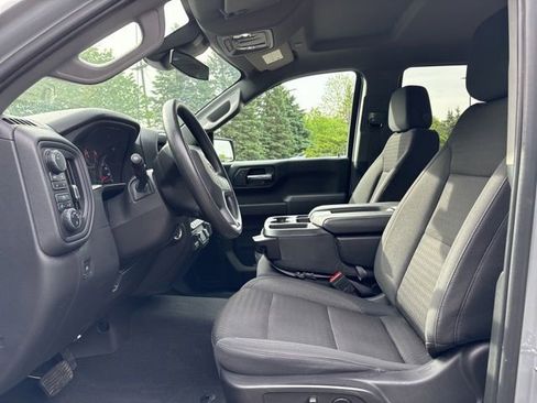 Used 2024 Chevrolet Silverado 1500 Custom Trail Boss AWD/4WD image 5