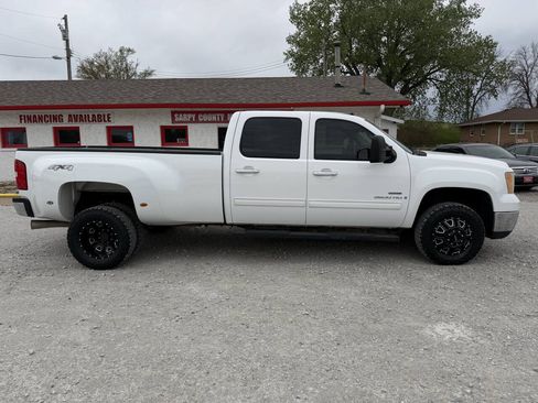 Used 2009 GMC Sierra 3500 SLT AWD/4WD image 2