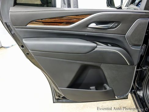 Certified 2022 Cadillac Escalade Premium Luxury image 23
