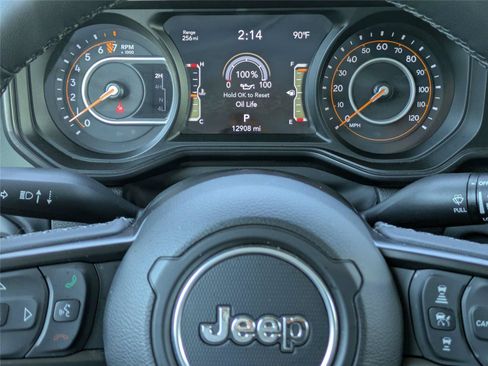 Certified 2025 Jeep Gladiator Mojave w/ Convenience Group AWD/4WD image 29
