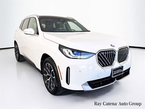 Used 2025 BMW X3 xDrive30i w/ Premium Package image 1