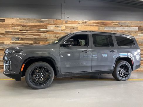 New 2026 Jeep Grand Wagoneer Limited image 18