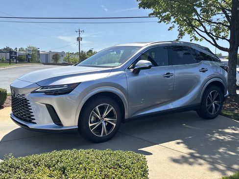Used 2025 Lexus RX 350 Premium image 5