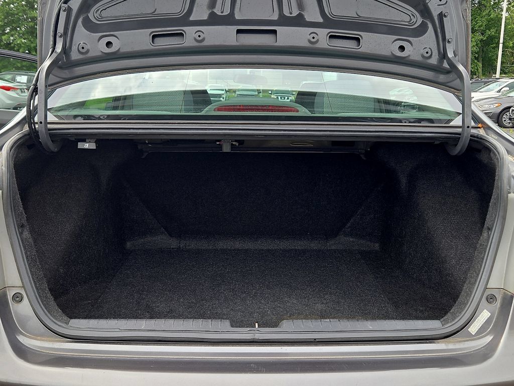 Used 2010 Honda Civic LX image 29
