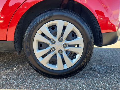 Used 2023 Kia Soul LX image 7