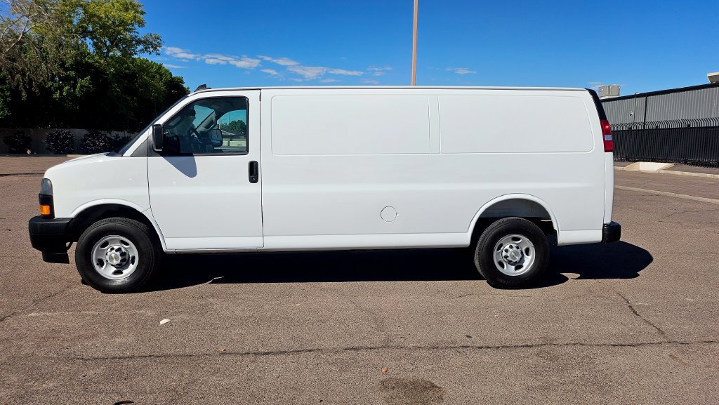 Used 2025 Chevrolet Express 2500 Extended w/ Driver Convenience Package RWD image 7
