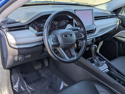 Certified 2022 Jeep Compass Limited image 12