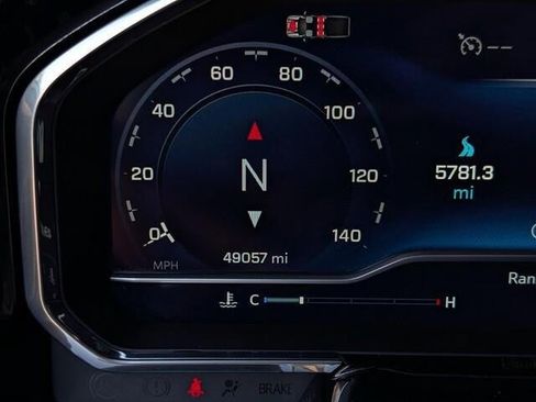 Used 2024 Chevrolet Silverado 2500 LTZ image 16