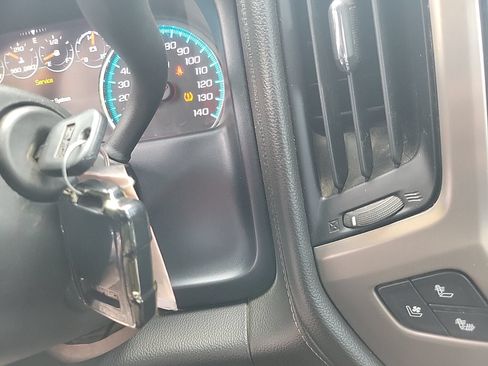 Used 2018 GMC Sierra 2500 Denali w/ Duramax Plus Package AWD/4WD image 29