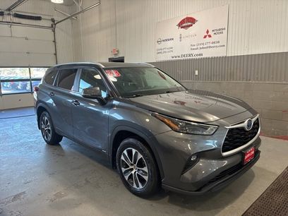 Used 2023 Toyota Highlander XLE