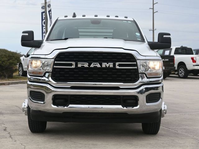 Used 2024 RAM 3500 SLT w/ Quick Order Package 2YG SLT AWD/4WD image 3