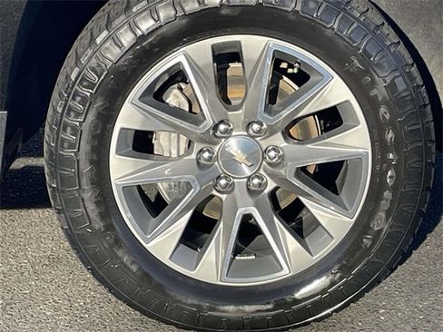 Used 2022 Chevrolet Silverado 1500 High Country w/ Z71 Off-Road Package image 37