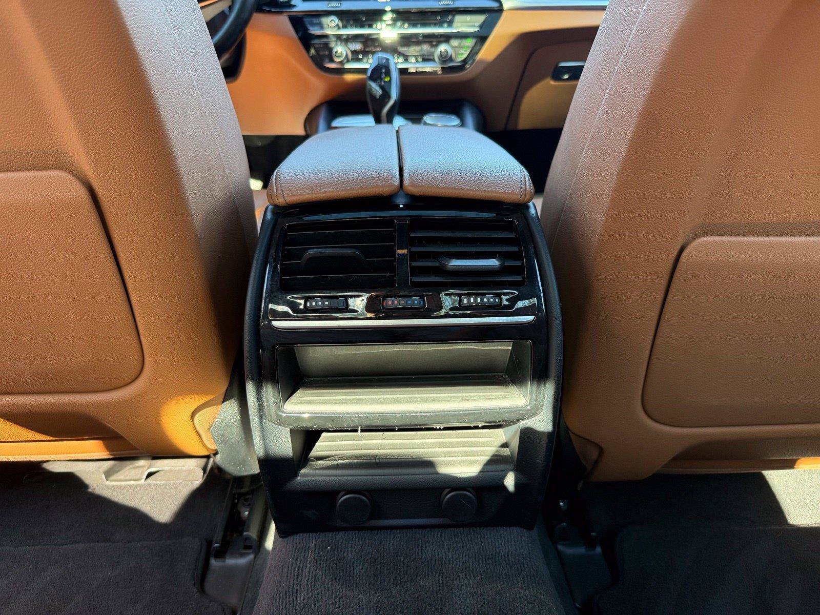 Used 2018 BMW 530i RWD image 32