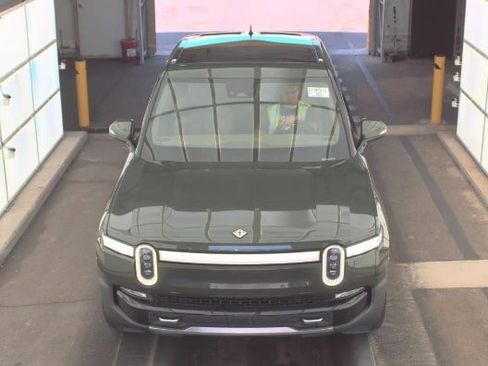 Used 2022 Rivian R1T Adventure image 2