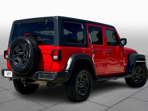 Used 2018 Jeep Wrangler Unlimited Sport image 12