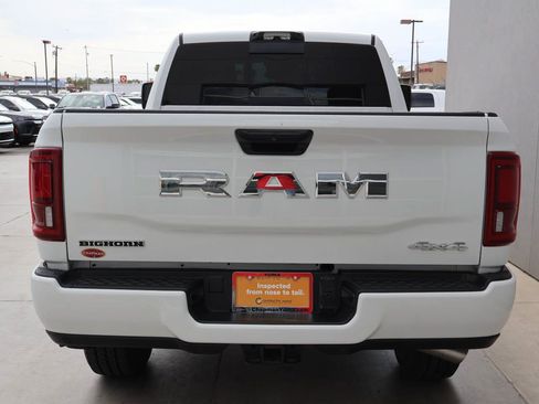 Used 2026 RAM 2500 Big Horn AWD/4WD image 4