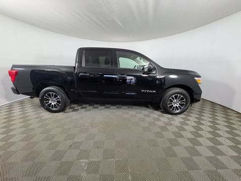 Used 2023 Nissan Titan SV AWD/4WD image 3