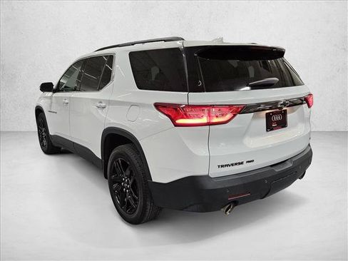 Used 2021 Chevrolet Traverse LT w/ LPO, Blackout Package image 7