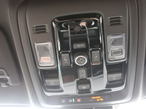 New 2026 Chevrolet Tahoe Premier w/ Sun And Tow Package AWD/4WD image 57