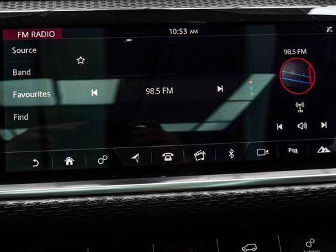 Used 2020 Land Rover Range Rover Velar R-Dynamic S AWD/4WD image 27