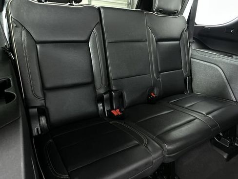 Used 2024 Chevrolet Tahoe Premier AWD/4WD image 28
