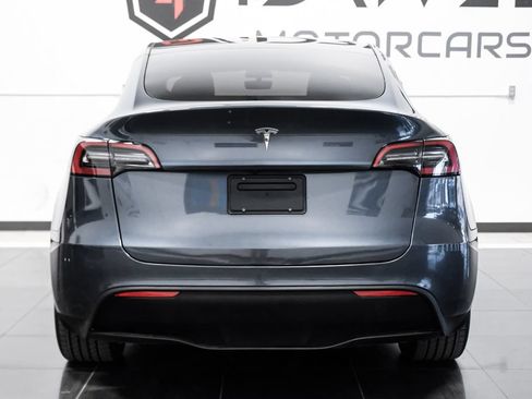 Used 2023 Tesla Model Y Long Range AWD/4WD image 10