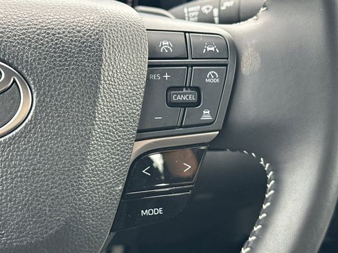 Certified 2025 Toyota Camry SE w/ Convenience Package image 38