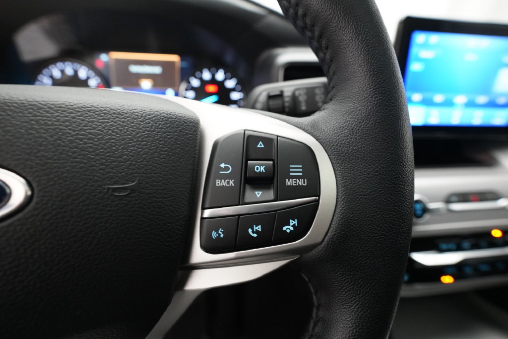 Used 2024 Ford Explorer XLT w/ Equipment Group 202A AWD/4WD image 20