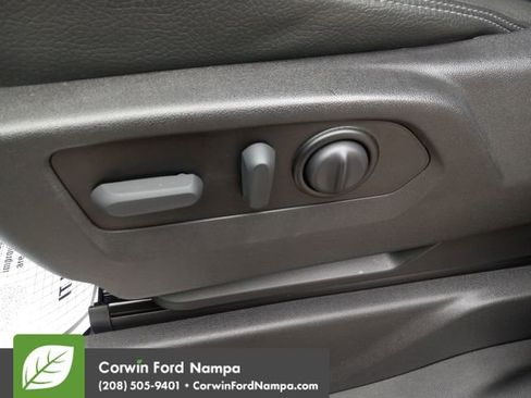 Used 2022 GMC Sierra 3500 Denali w/ Denali Ultimate Package image 12