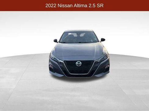 Used 2022 Nissan Altima 2.5 SR image 2